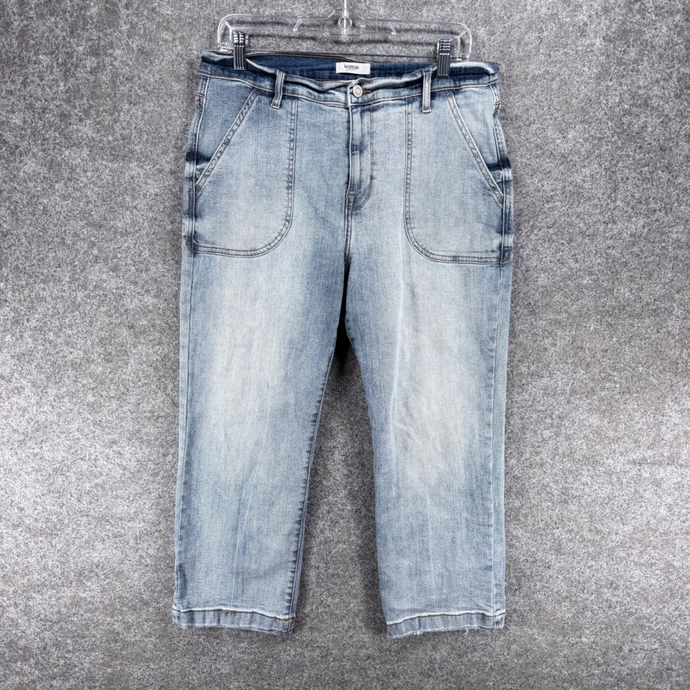 Kensie Jeans Women's Size 12 Light Wash Straight Leg Cropped Denim Pants Classic